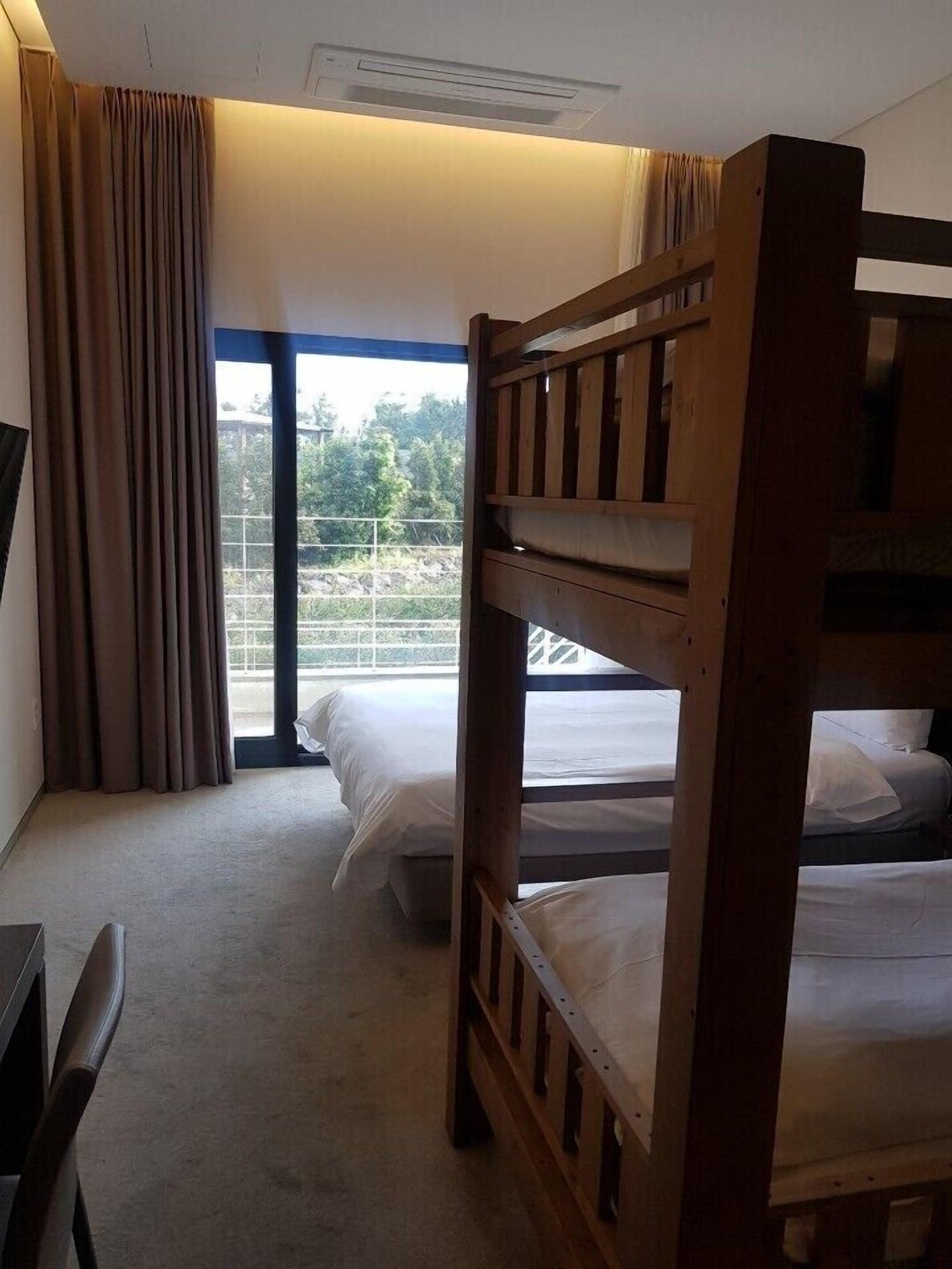 Grand Mer Hotel Seogwipo Ocean Bagian luar foto