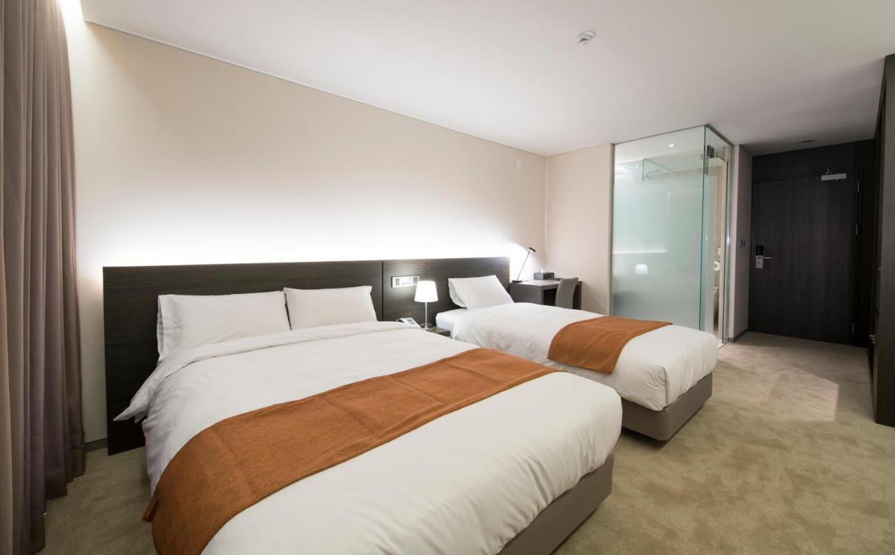 Grand Mer Hotel Seogwipo Ocean Bagian luar foto