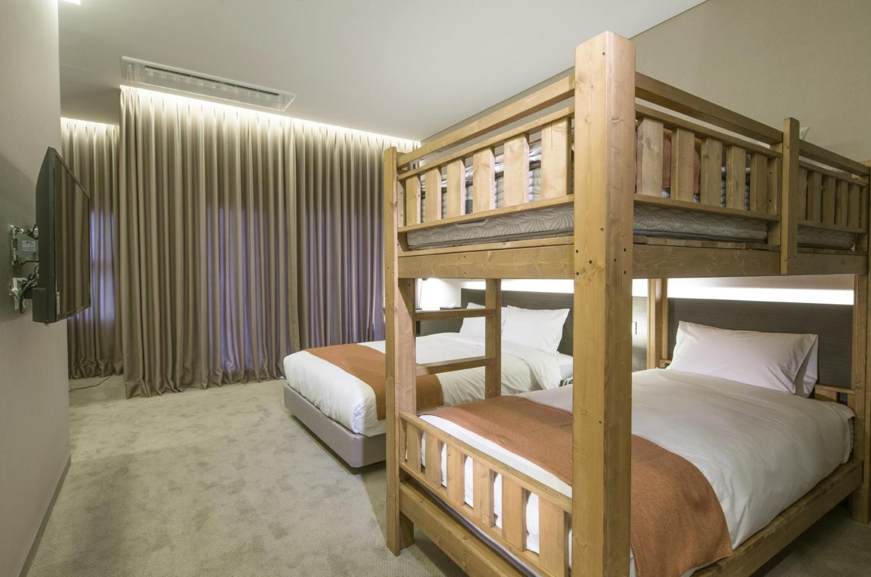 Grand Mer Hotel Seogwipo Ocean Bagian luar foto